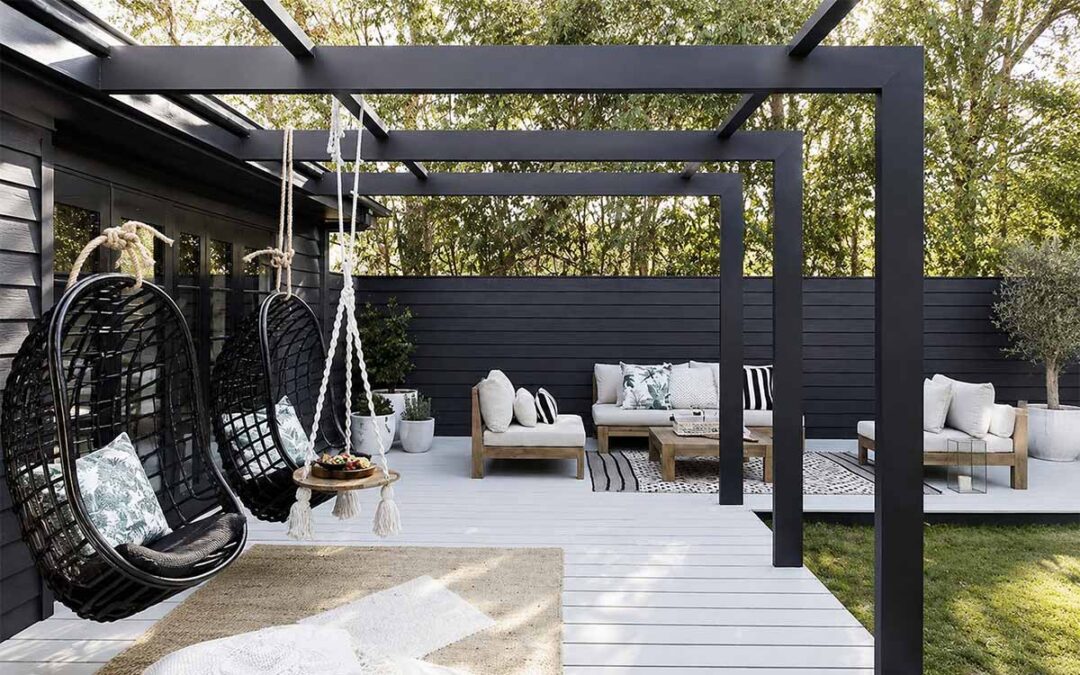 Top 4 Tips When Buying Garden Furniture