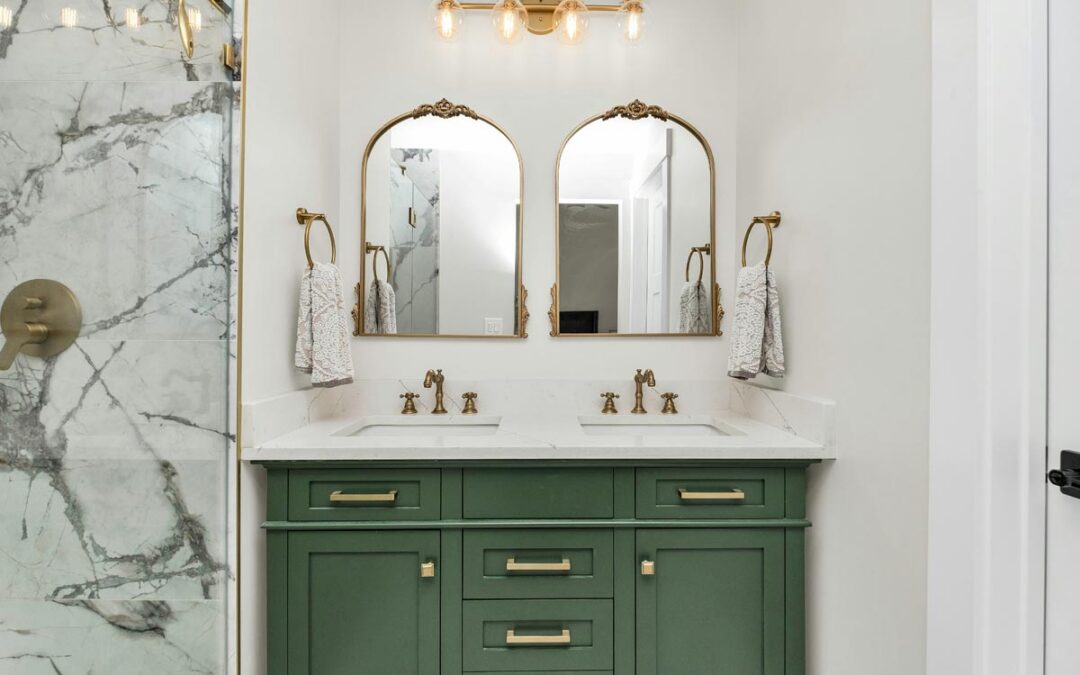 Small bathroom design ideas for layout, storage, lighting and colour
