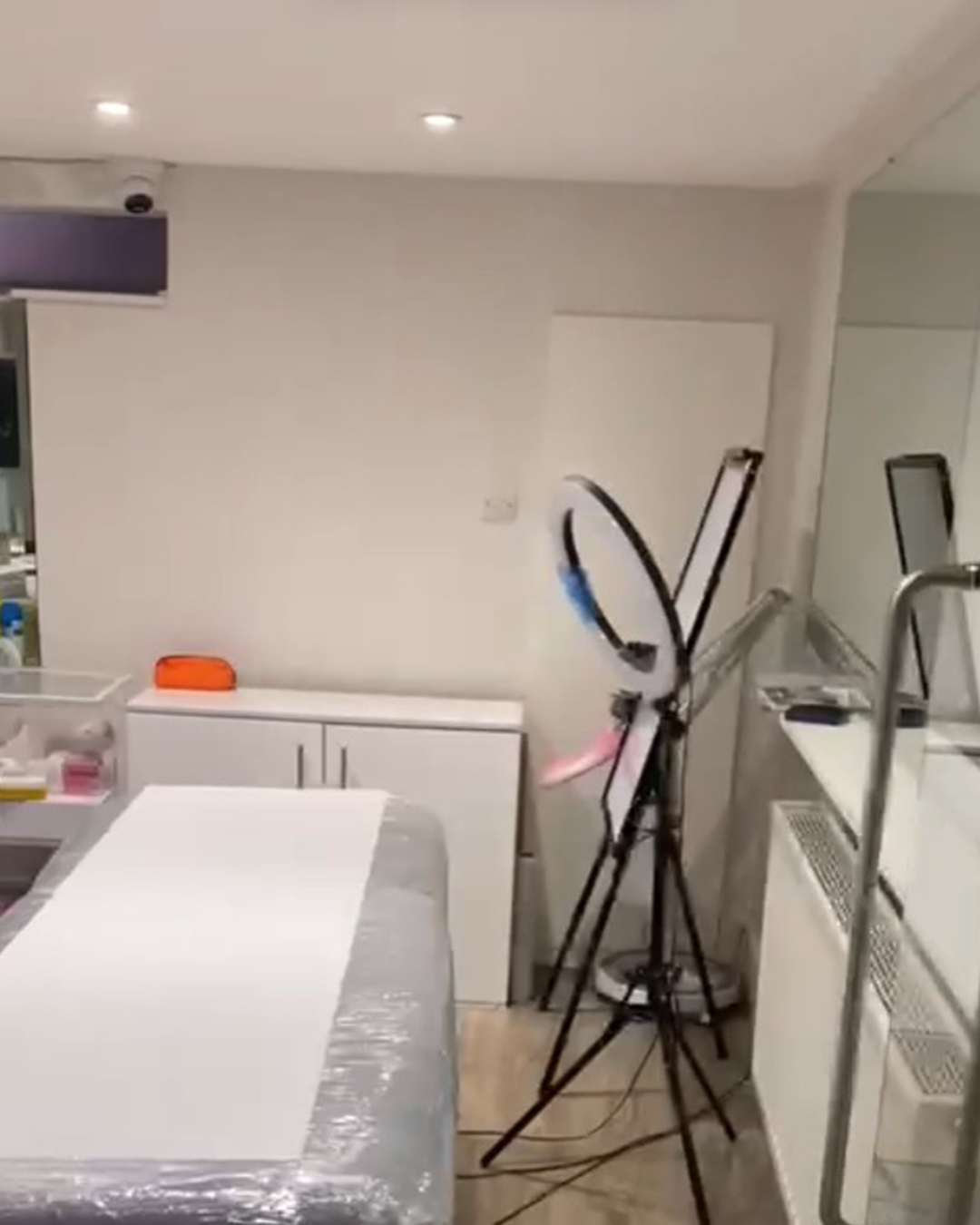 PROJECT - Knightsbridge Skin & Make up Clinic Speaking of Interiors PROJECT - Knightsbridge Skin & Make up Clinic Speaking of Interiors